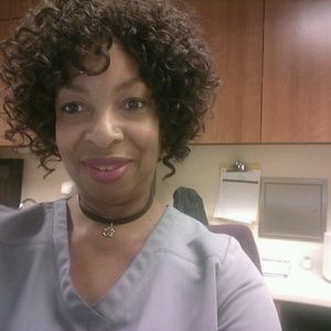 Meet your Posher, Valerie